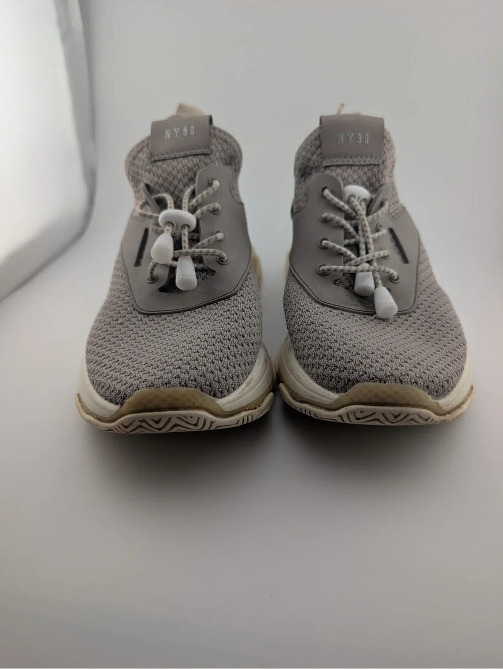 Steve Madden Women's Size 6.5 Myles NY90 Chunky Taupe Gray Sneakers MYLE01S1